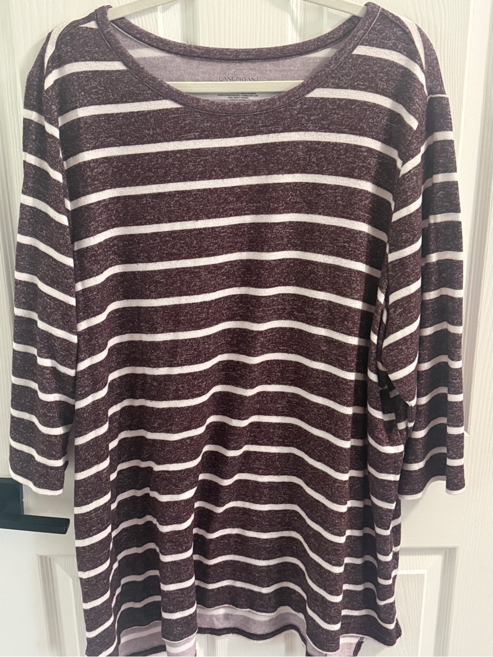 Lane Bryant 22/24 Burgundy Stripe Tunic Top Plus Size Soft Stretch 3/4 Sleeve